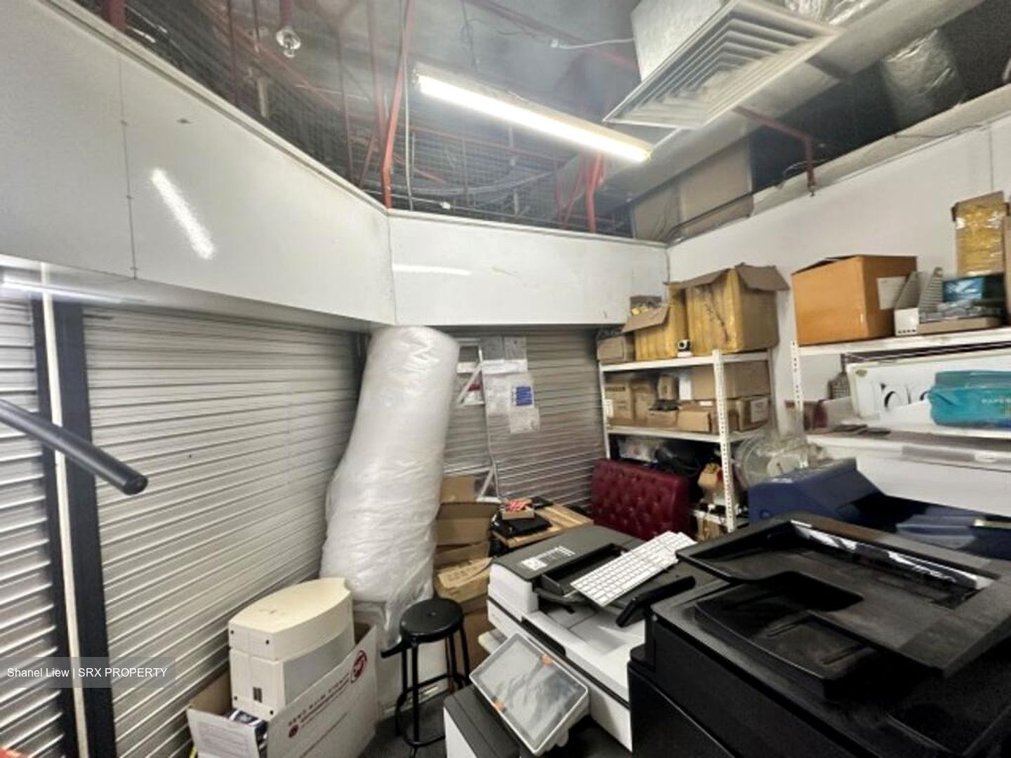 Sim Lim Square (D7), Shop House #453039741